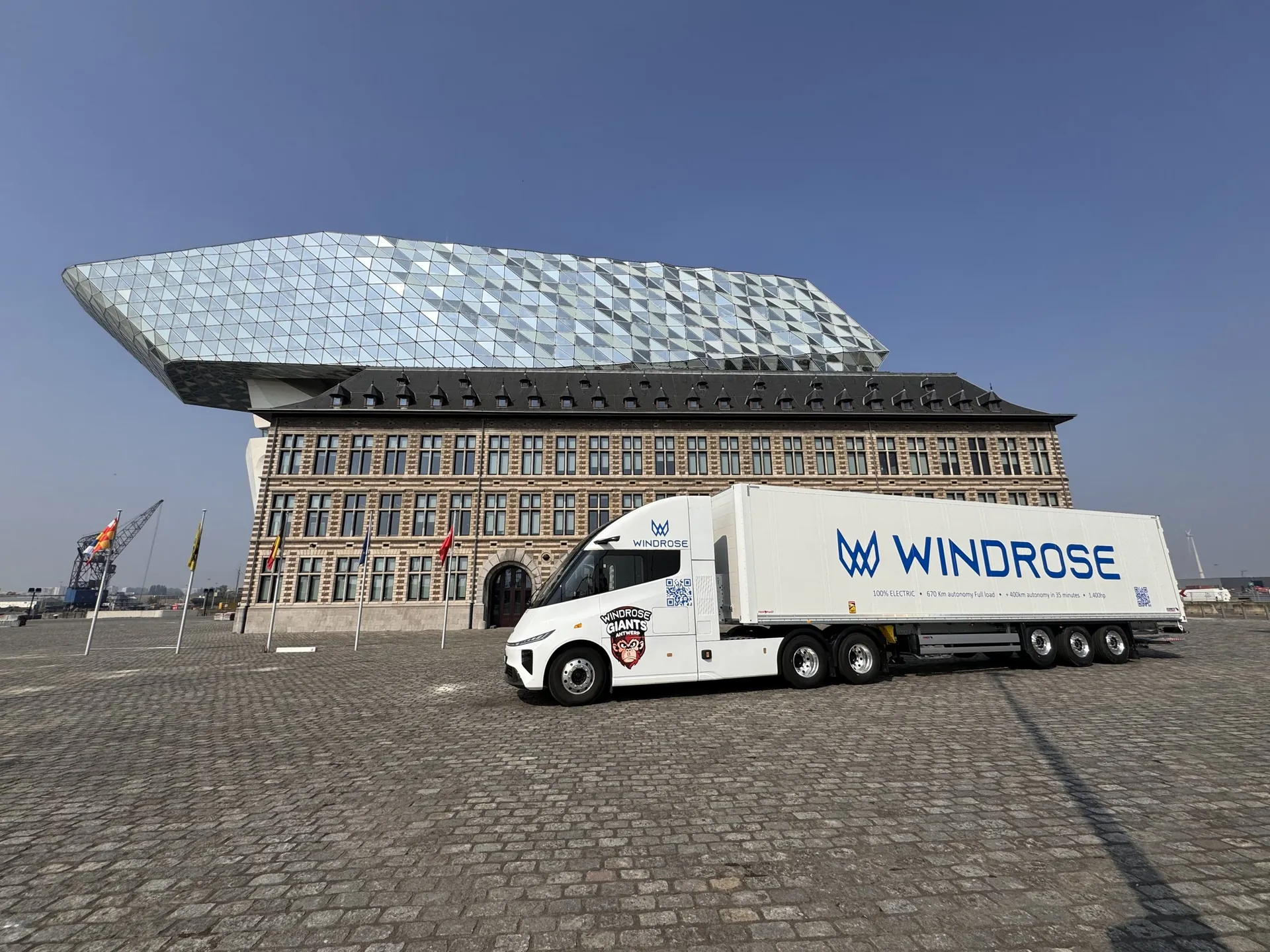 Windrose truck at the Port House, Antwerp
