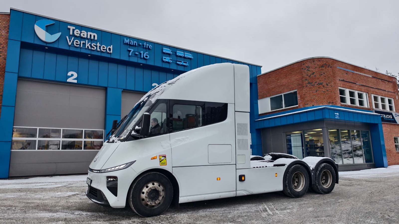 Windrose truck outside Team Verksted, Norway