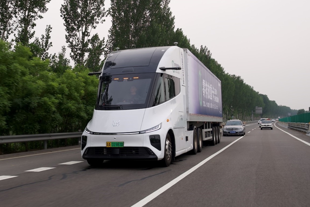 Decathlon China 2253km Windrose EV truck